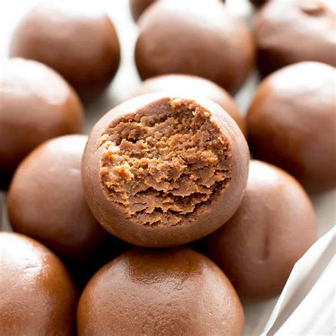4-ingredient-chocolate-peanut-butter-no-bake-energy image