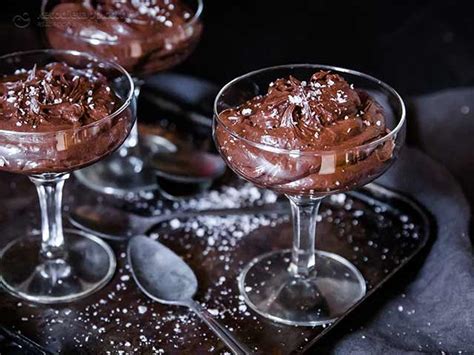 keto-salted-chocolate-olive-oil-mousse-ketodiet-blog image