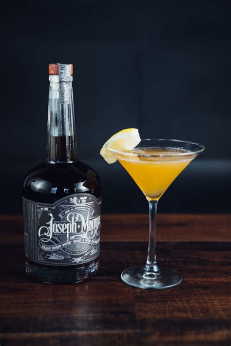 bourbon-cocktail-recipe-bourbon-sidecar-magnus image