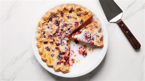 make-this-cranberry-pie-for-a-brighter-thanksgiving image