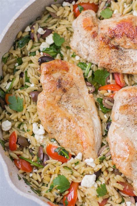 healthy-mediterranean-chicken-orzo-the-clean-eating image