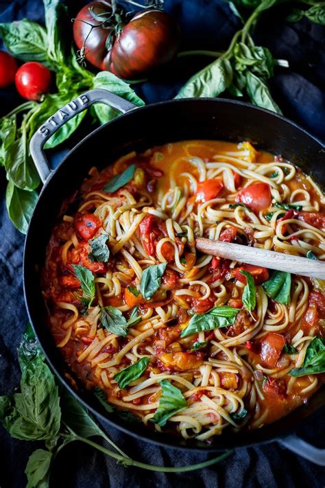 spaghetti-with-fresh-tomato-sauce-recipe-feasting-at image