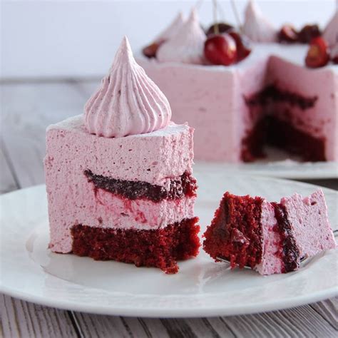 recipe-cherry-marshmallow-cake image