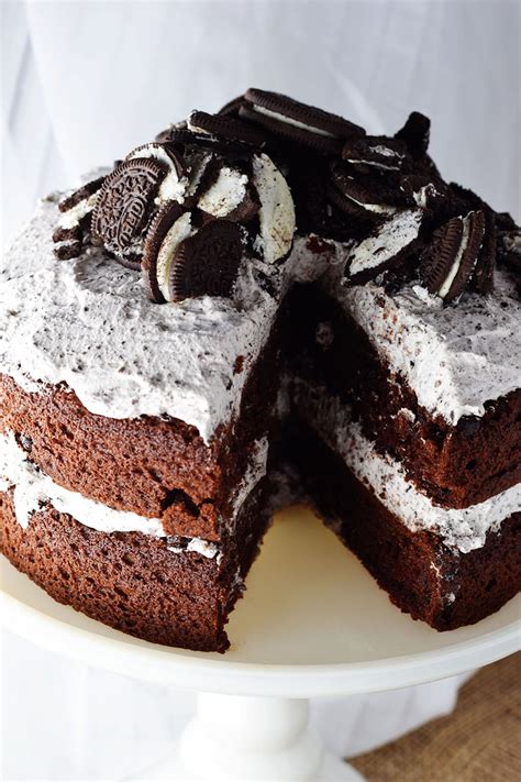 chocolate-cake-with-whipped-oreo-icing-soulfully image