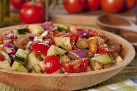 tuscan-bread-salad-mrfoodcom image