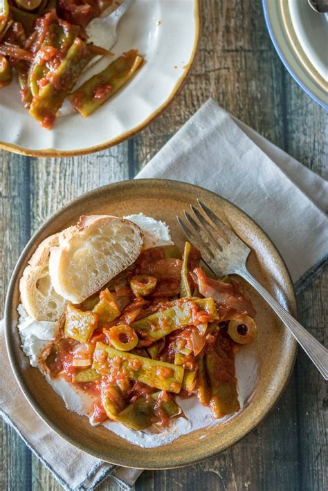 braised-flat-beans-in-tomato-sauce-recipe-the image
