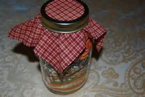 frugal-gift-idea-chili-mix-in-a-jar-inner-child-fun image