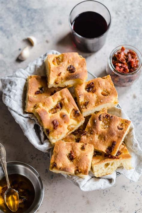 roasted-garlic-and-sun-dried-tomato-focaccia-well image