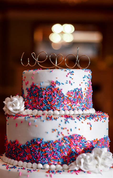 wedding-cupcakes-with-champagne-frosting-sallys image