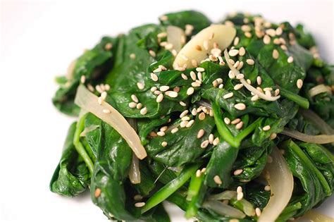 sauteed-spinach-with-toasted-sesame-seeds image