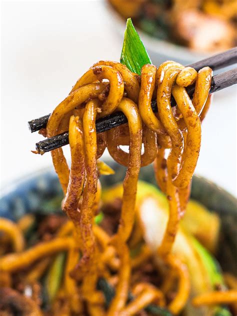yaki-udon-stir-fried-udon-noodles-drive-me-hungry image