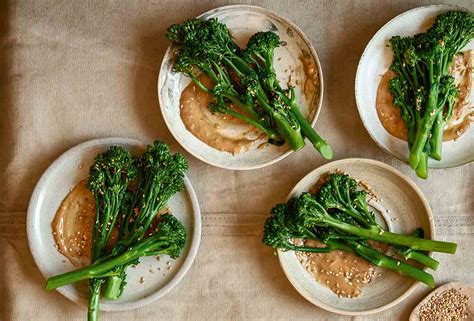 broccoli-with-peanut-sauce-recipe-leites-culinaria image