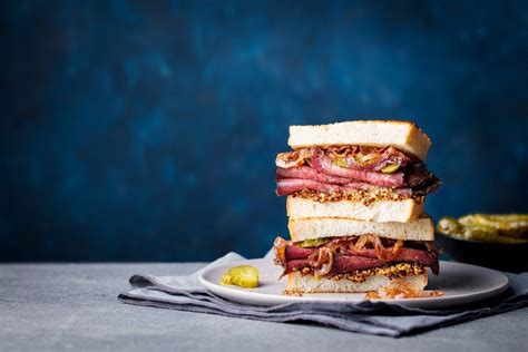 copycat-arbys-roast-beef-sandwiches-with-sauce image