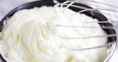 easy-homemade-whipped-cream-recipe-the image