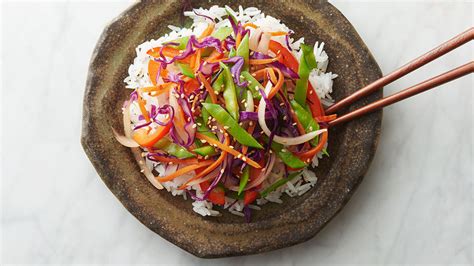 microwave-stir-fry-vegetables-with-sesame-sauce image
