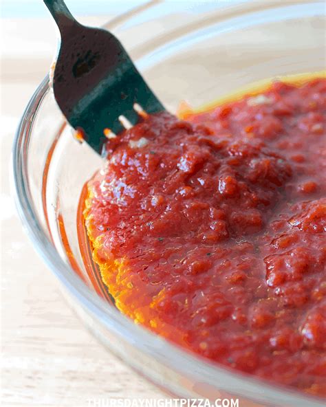 super-easy-marinara-sauce-no-cook-pizza-sauce image
