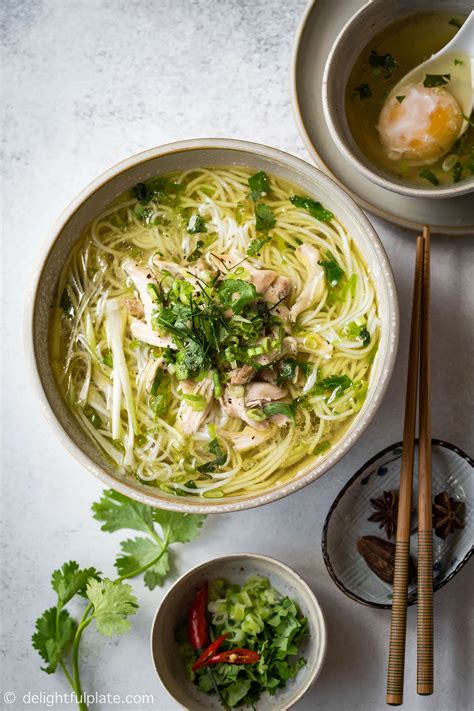 vietnamese-chicken-vermicelli-noodle-soup-bun-ga image