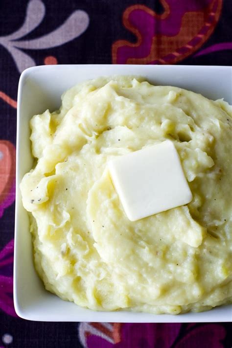 buttermilk-mashed-potatoes-food-folks-and-fun image