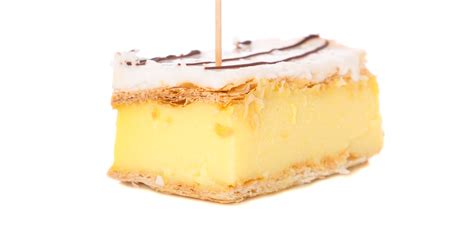 vanilla-slice-traditional-sweet-pastry-from-australia image