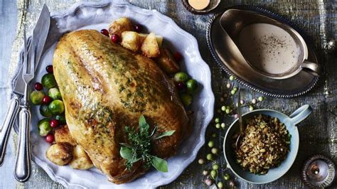 gordon-ramsays-roast-turkey-crown-recipe-bbc-food image