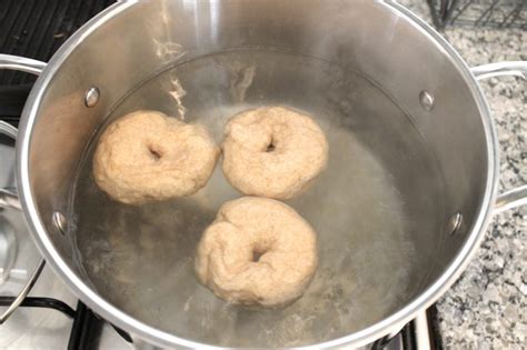 the-best-ever-homemade-whole-wheat-bagels image