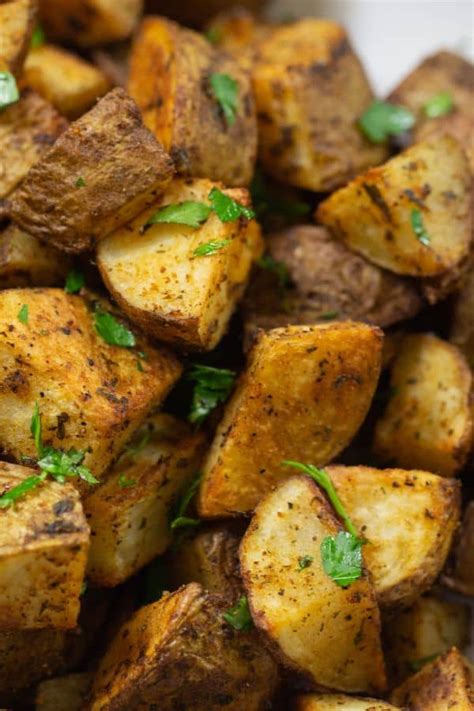 crispy-oven-roasted-potatoes-recipe-everyday-eileen image