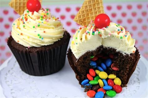 tutorial-surprise-pinata-cupcakes-cake-journal image