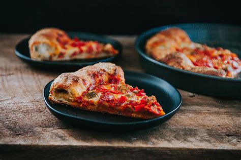 green-chili-pepperoni-stuffed-crust-pizza-a-yo image