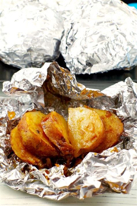onion-baked-potatoes-in-foil-3-ingredients-food image