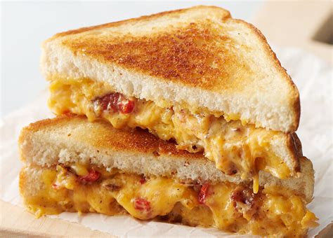 bacon-pimento-cheese-grilled-cheese-recipe-land image