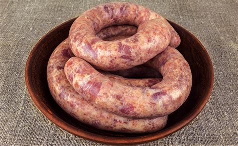 venison-ring-bologna-recipe-from-scratch-game image