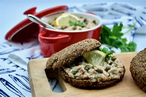 tuna-sandwich-spread-healthyummy-food image
