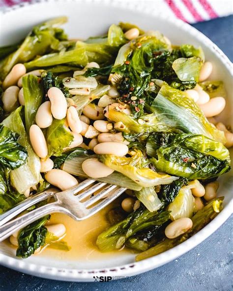 escarole-and-bean-soup-sip-and-feast image