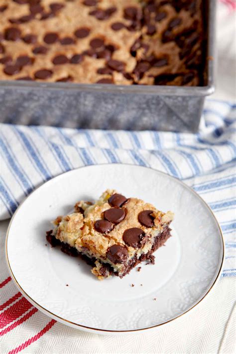 how-to-make-ooey-gooey-bars-cheesecake-brownie image