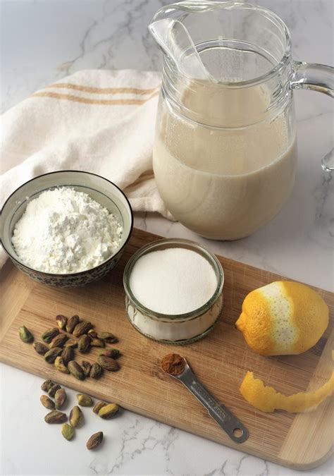 biancomangiare-sicilian-almond-milk-pudding-mangia image