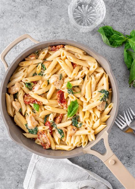 tuscan-chicken-pasta-gimme-delicious image