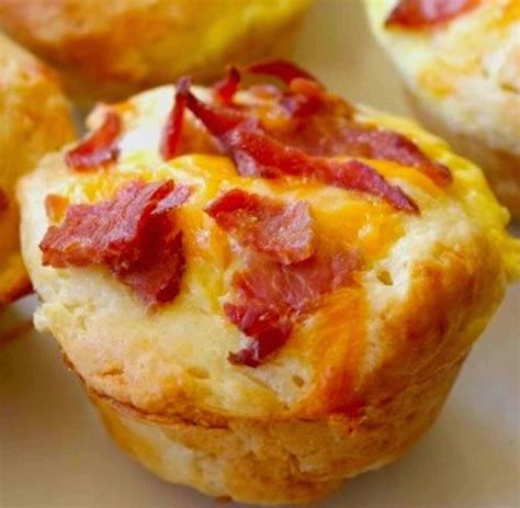 bacon-and-hashbrown-potato-breakfast-cupcakes image
