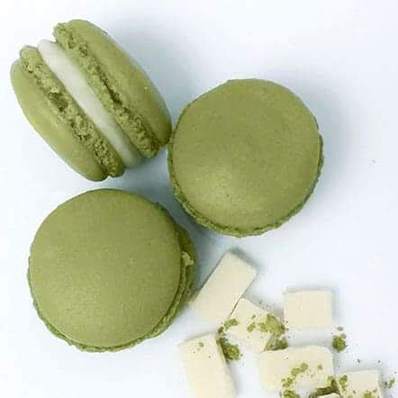 matcha-green-tea-macaron-recipe-indulge-with-mimi image