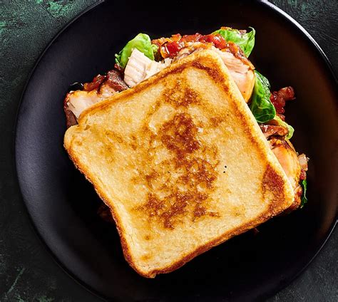 winter-blt-with-tomato-bacon-jam-sysco-foodie image