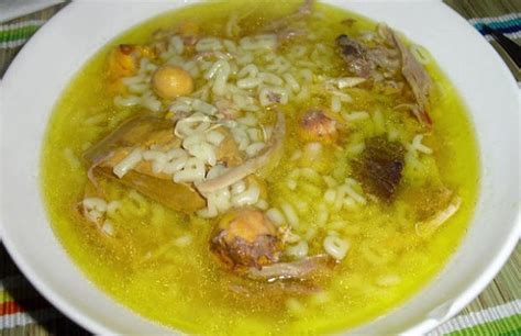 portuguese-home-style-chicken-soup image
