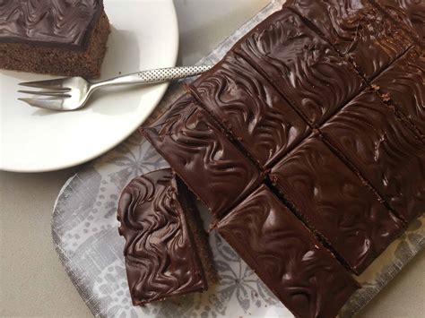 easy-chocolate-tray-bake-topped-with-a-chocolate-glaze image