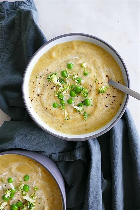 broccoli-soup-with-potatoes-and-peas-its-a-veg image