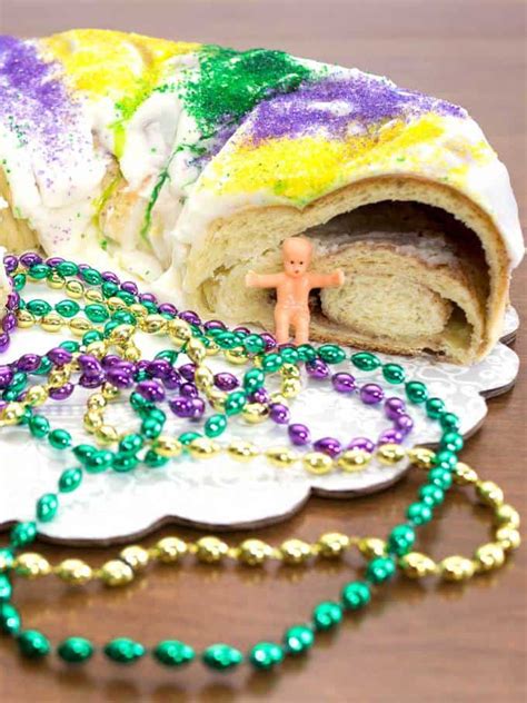mardi-gras-king-cake-bread-machine-pudge-factor image