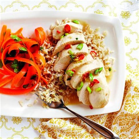 ginger-coconut-chicken-recipe-chatelainecom image