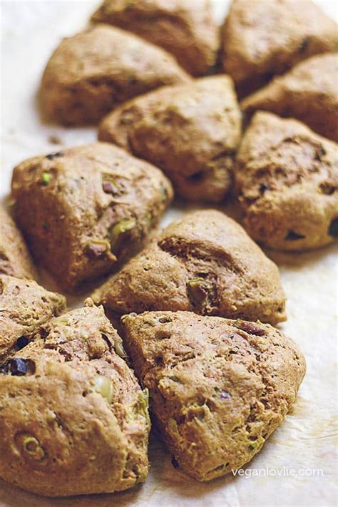 olive-and-herb-scones-deliciously-light-and-fluffly image