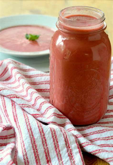 cold-strawberry-soup-west-of-the-loop image