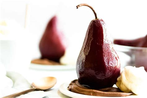mulled-wine-poached-pears-with-chocolate image