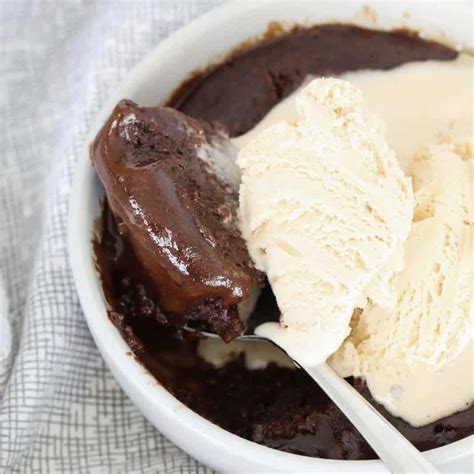 microwave-chocolate-brownies-bake-play-smile image