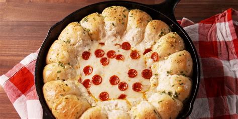 best-garlic-bread-pizza-dip-recipe-how-to-make-garlic image