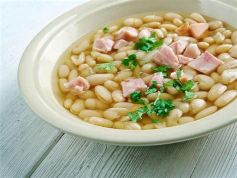 basic-crock-pot-navy-bean-soup-recipe-cdkitchencom image